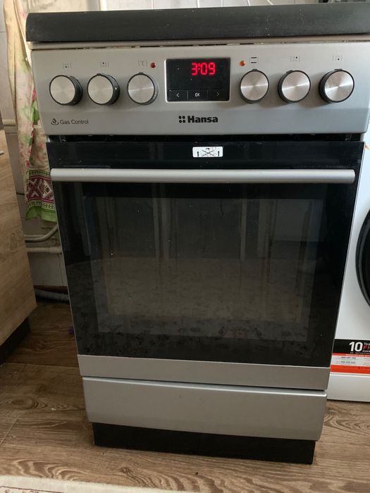 Продам плиту газову Hansa