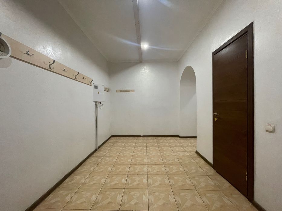 Оренда приміщення Фасад 194кв м р-н Верхня Польова