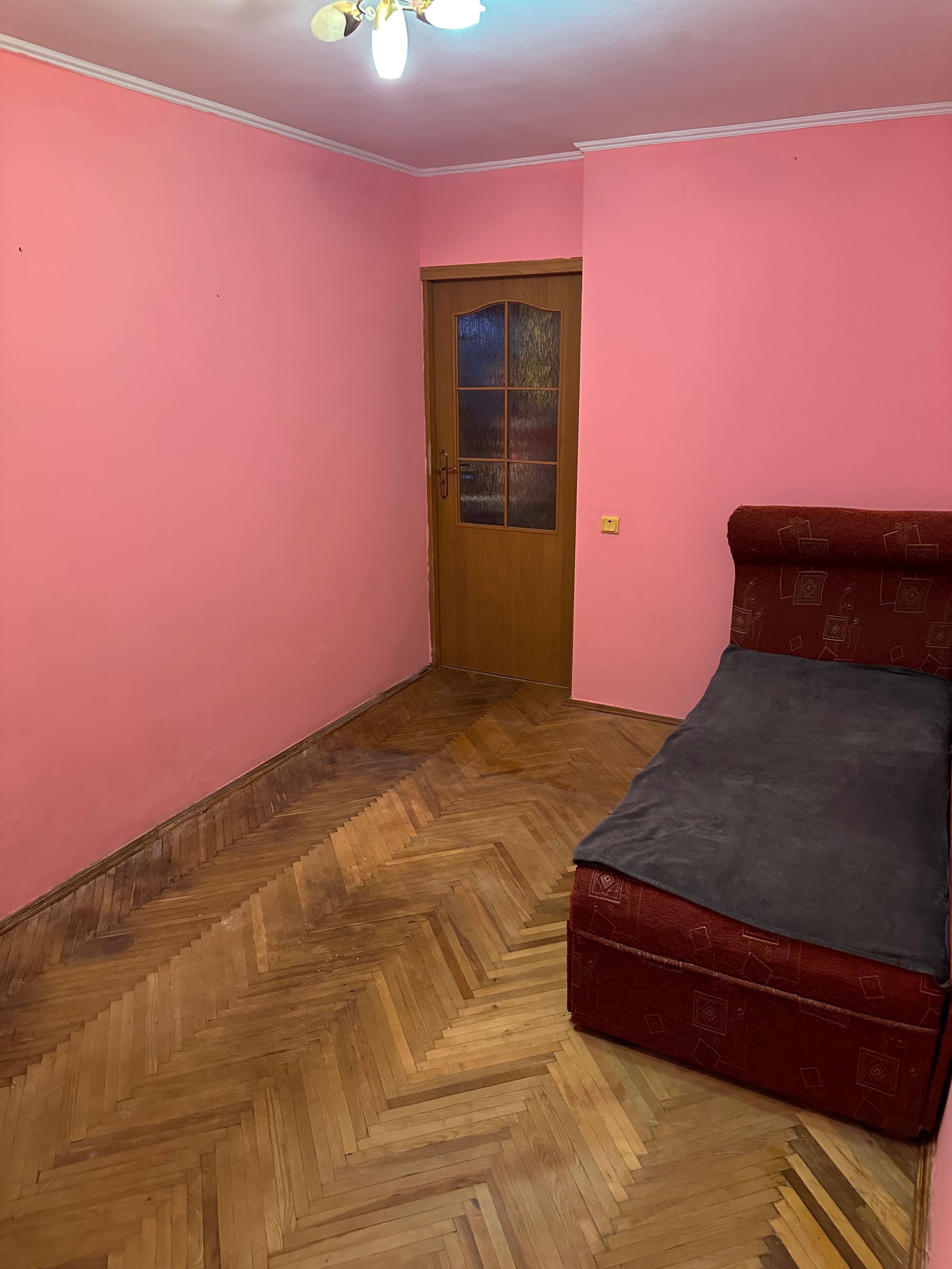 Продаж 3 кімнатної квартири в м.Дубляни по вул.Шевченка від власника