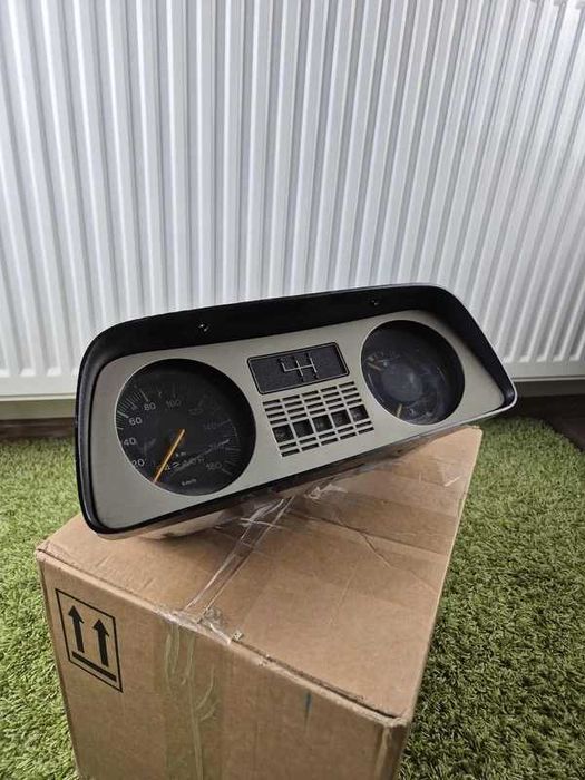 Zegar Ford stary vintage retro model