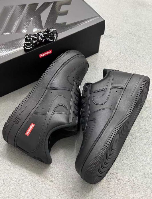 Buty meskie Nike Air Force 1 Low Supreme Black R.44.5