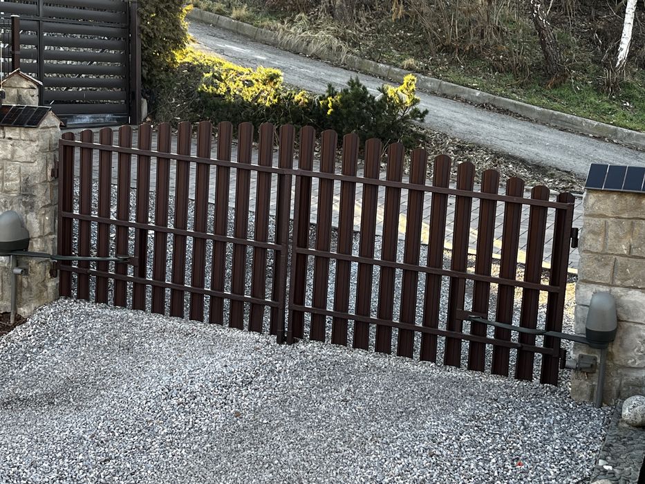 Brama aluminiowe sztachety dwuskrzydłowa 2x plus furtka