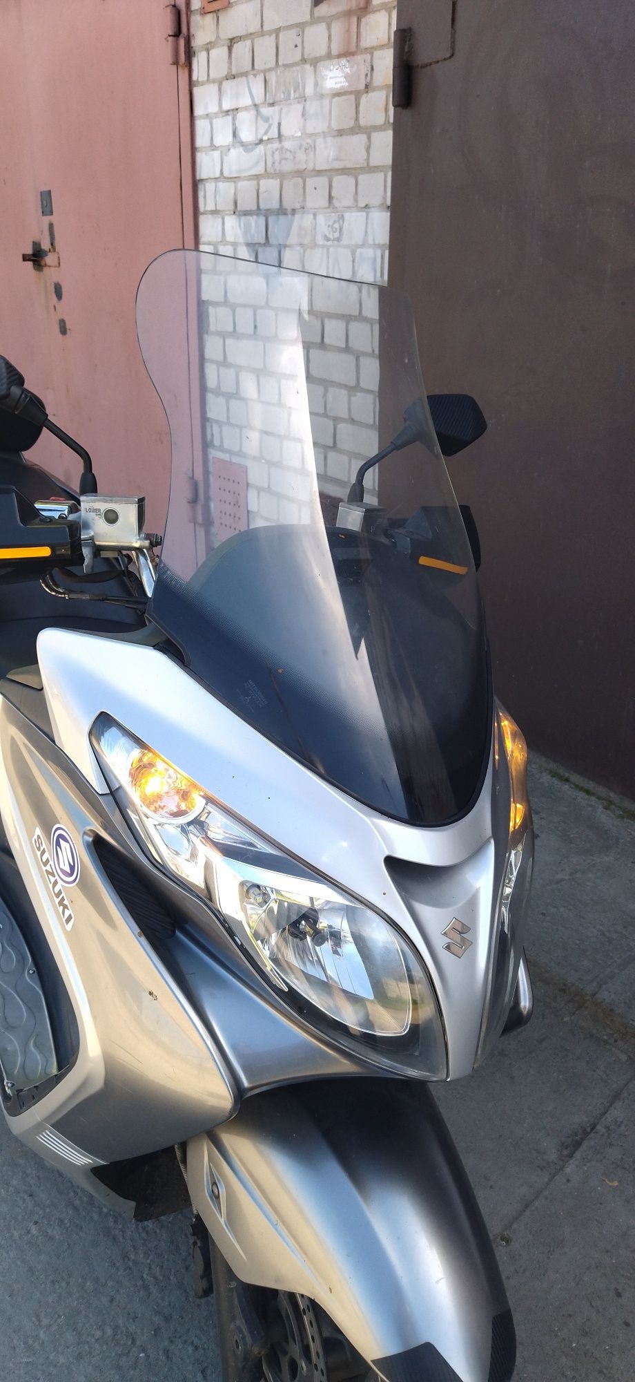 Suzuki SKY WAVE 250