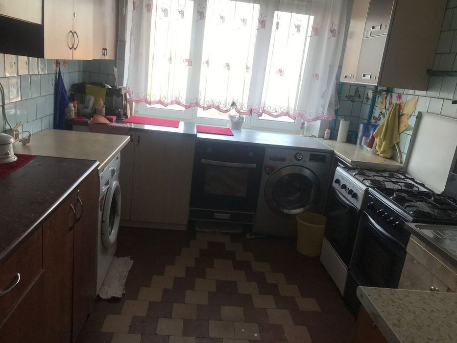 Оренда гуртожитку на Київській