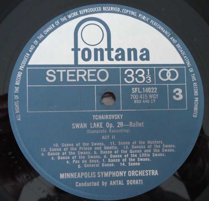 Três discos de vinil - Ballet Lago dos Cisnes de Tchaikovsky