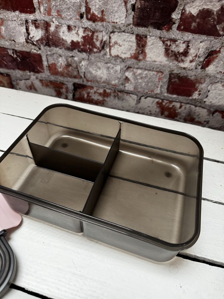 Pojemnik lunchbox 1.5l z zestawem sztućców