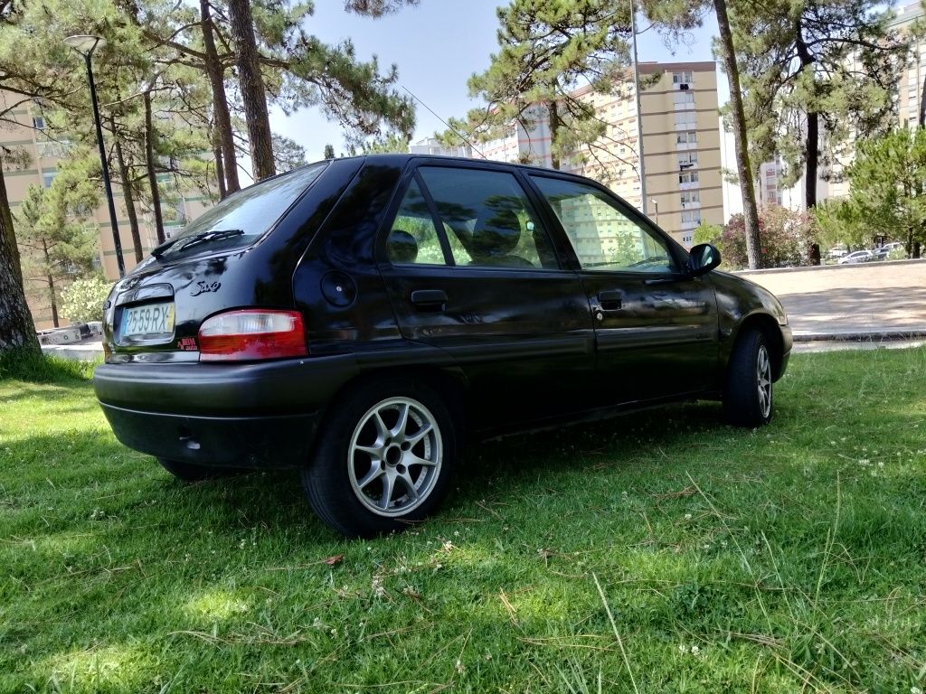 Citroen saxo 1.1 ano 2001