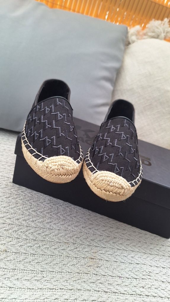 Nowe espadryle Karl Lagerfeld r 35 czarne logowane