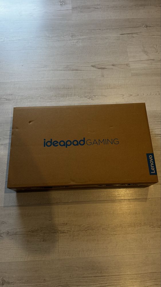 Laptop Lenovo IdeaPad Gaming 3 i7-11 gen GTX1650 8GB RAM 120 Hz