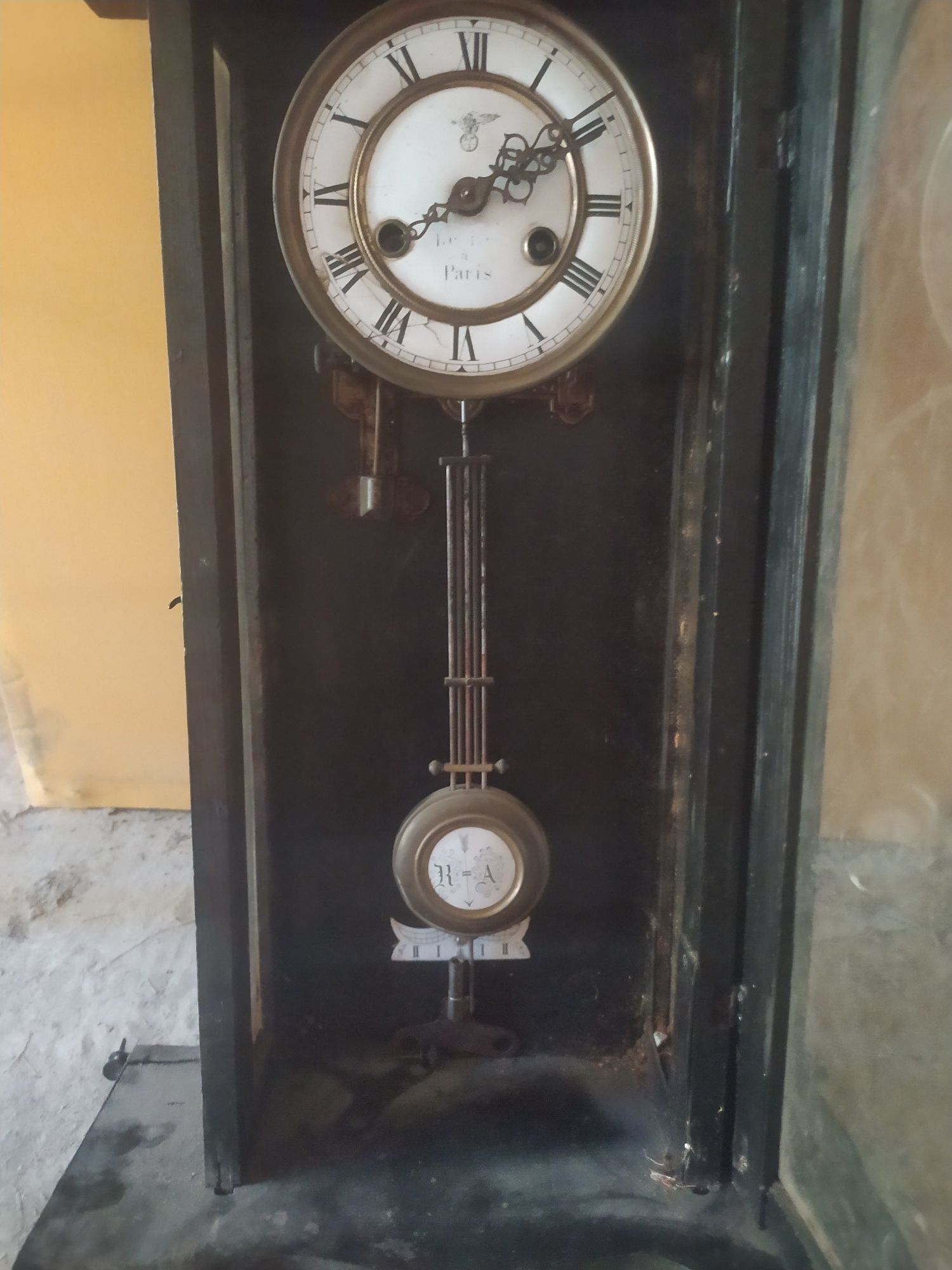 Продам настенные часы LE RO a Paris.