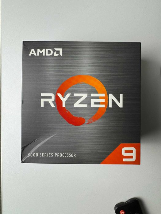 Процесор AMD Ryzen 9 5900X 3.7 GHz / 64 MB