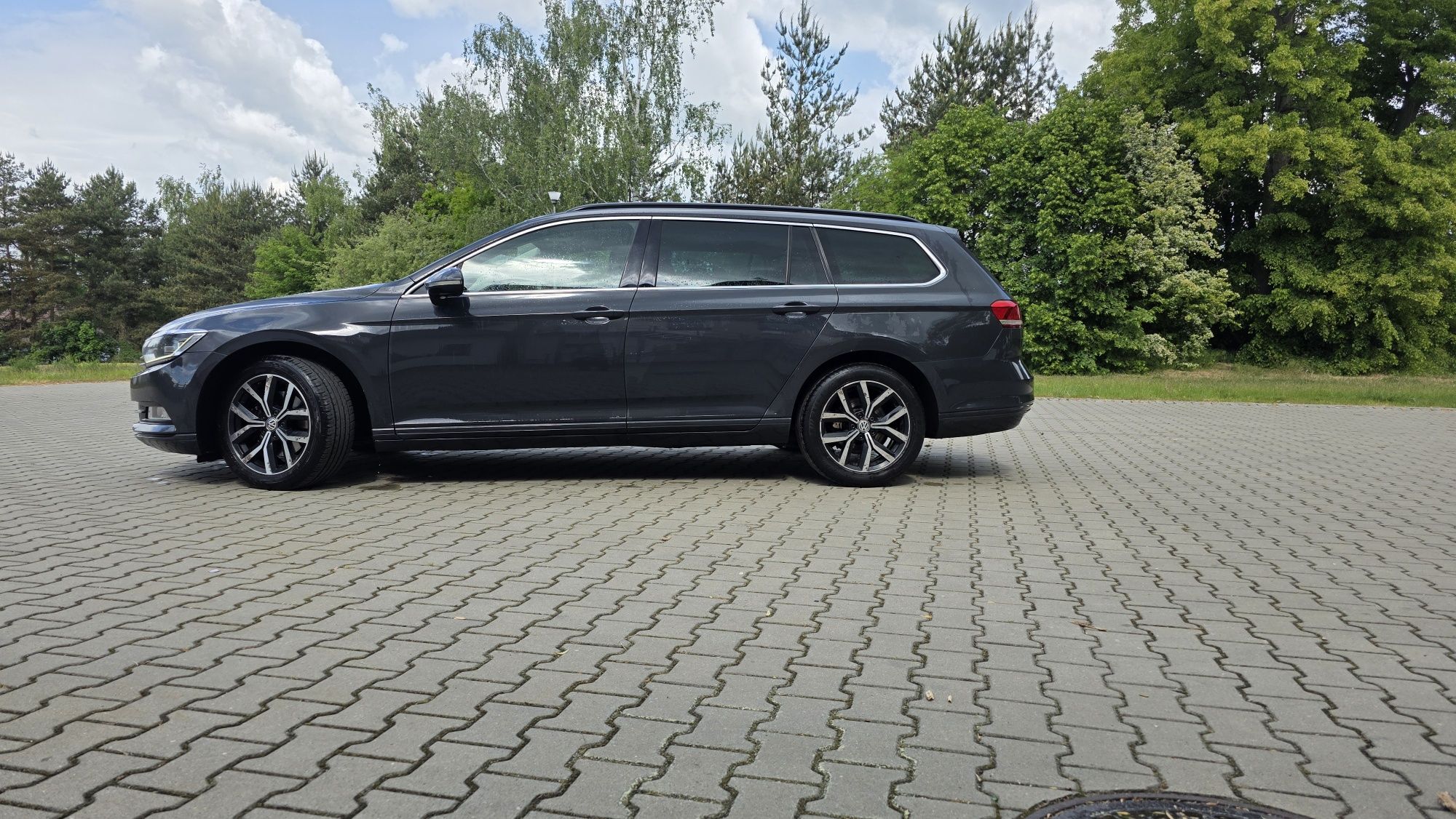Passat B8 Polski Salon ( czytaj opis )