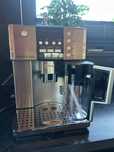 Ekspres do kawy DeLonghi primadonna