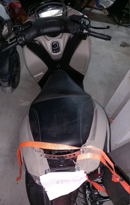 Yamanha tryciti 125 sinistrada