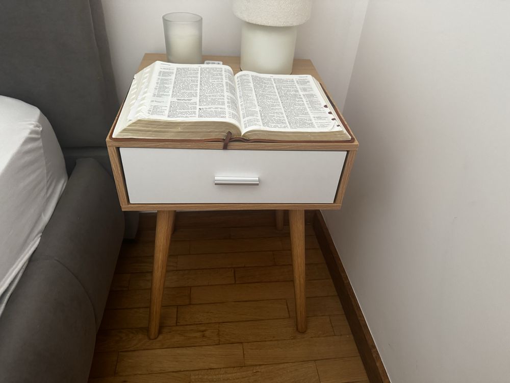 Mesa de cabeceira