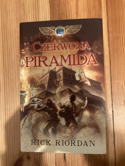 Czerwona pieamida tom l Rick Riordan