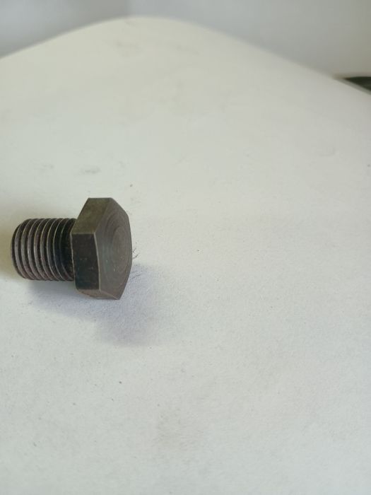 Śruby zaciskowe montażowe do strugarki do wału jaroma-