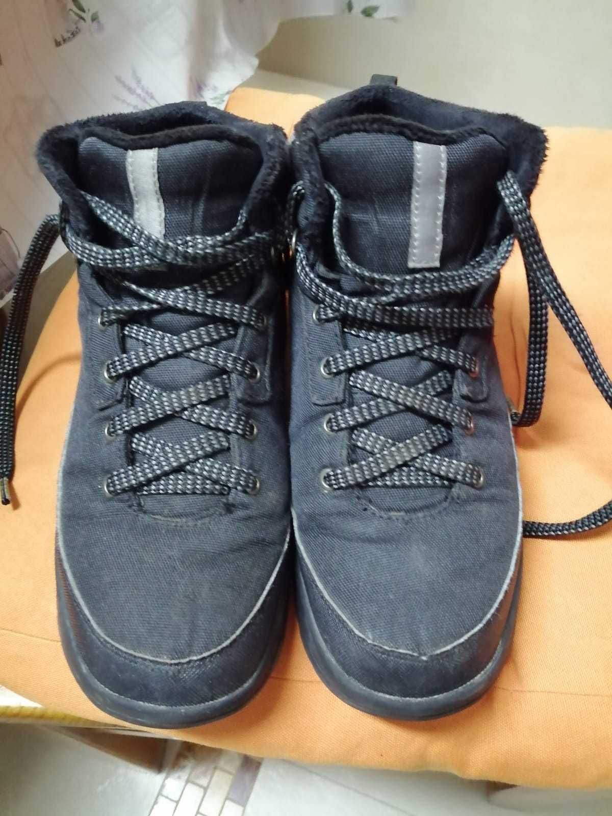 Botas Pretas Quechua