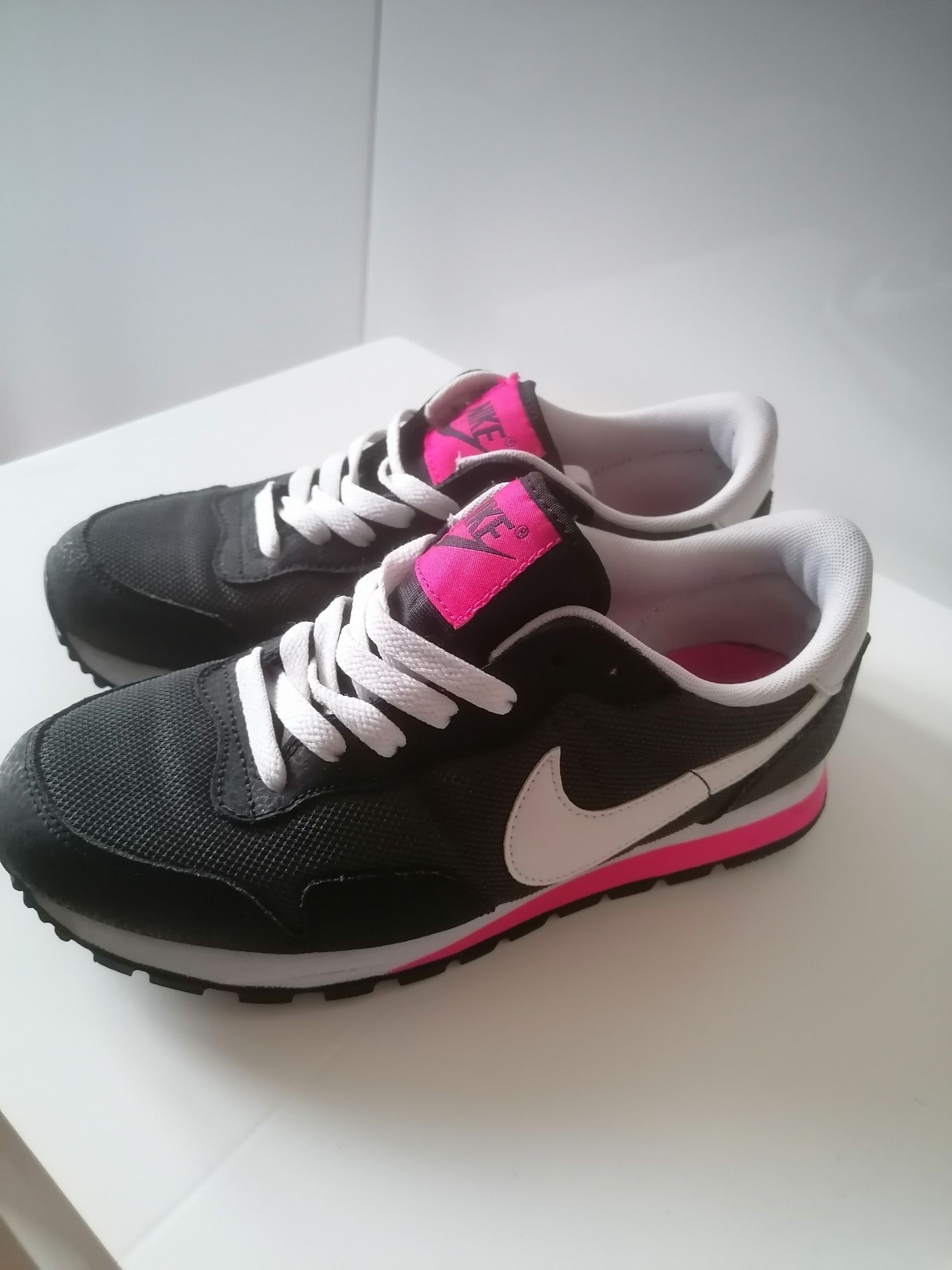 Buty Nike rozm. 38