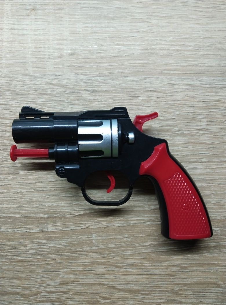 Пистолет детский на пенопластовых пулях