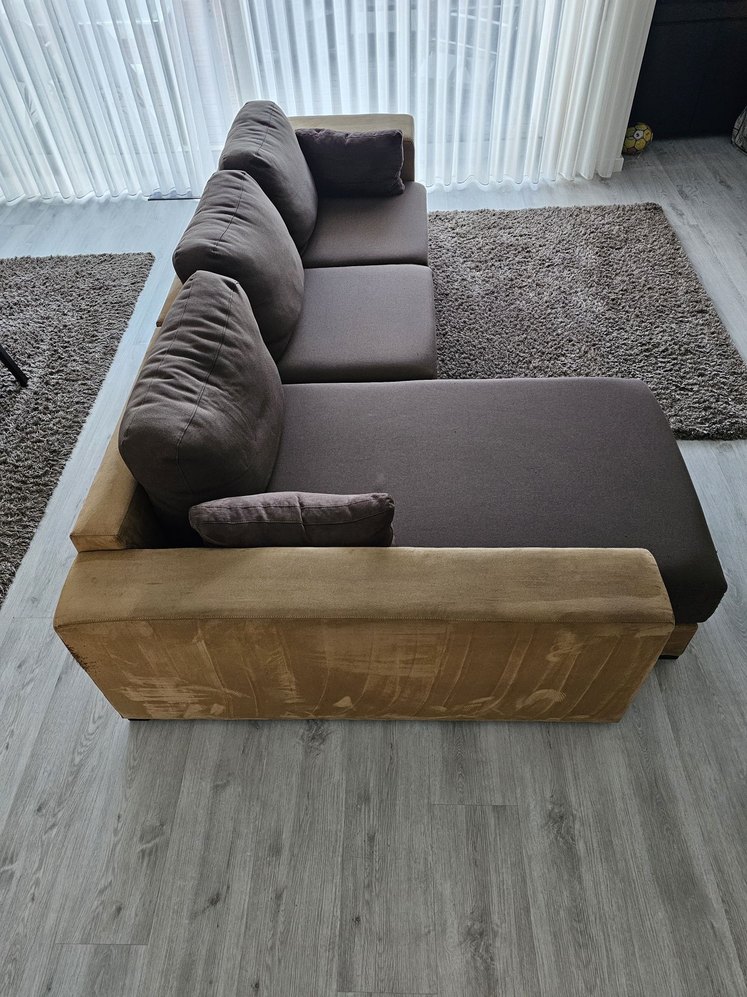 Sofa com chaise longe