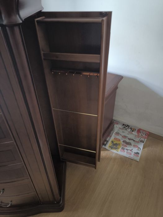 Cama +  Mobília Cerejeira completa