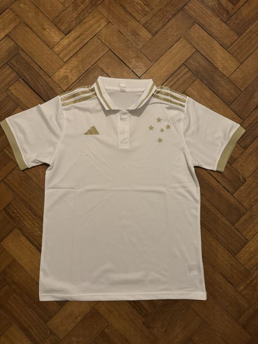 Camisas futebol aleatoria