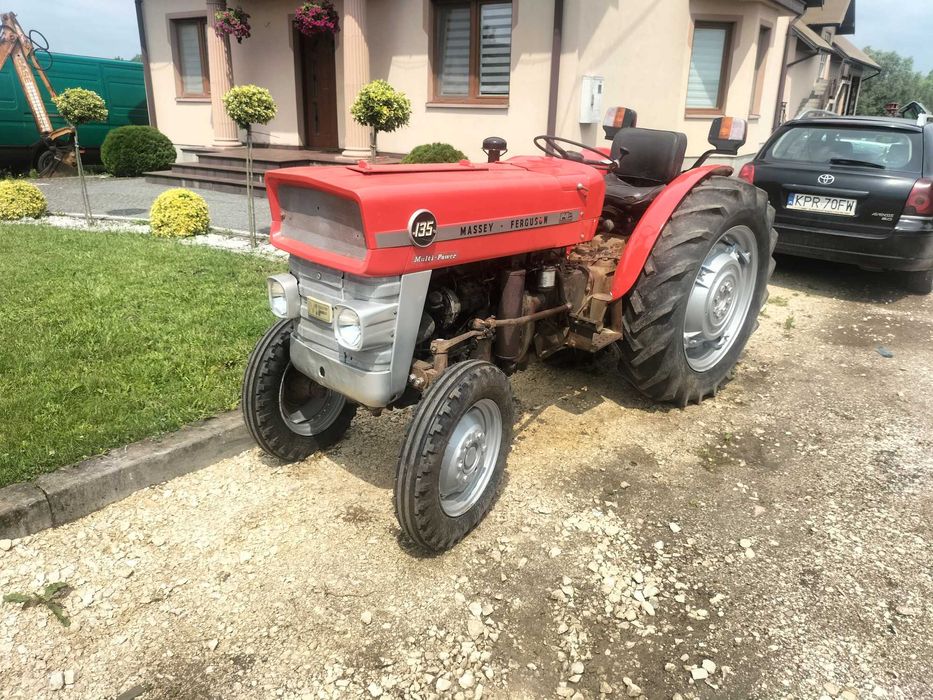 Massey Ferguson 135V sadownik