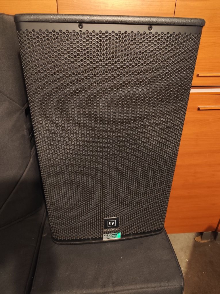 Electro voice zestaw2* ELX 115P I 2*RCF AS 905