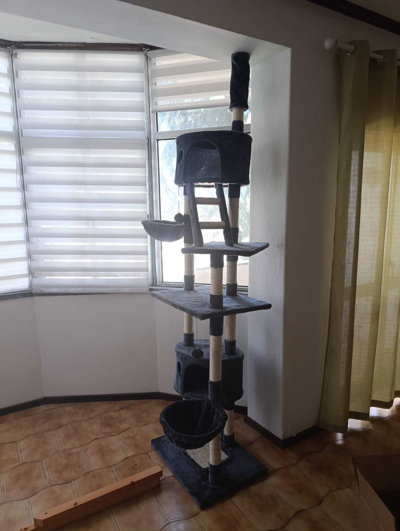 Árvore para gatos