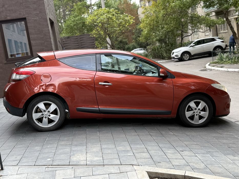 Renault Megane 2.0 бензин Автомат