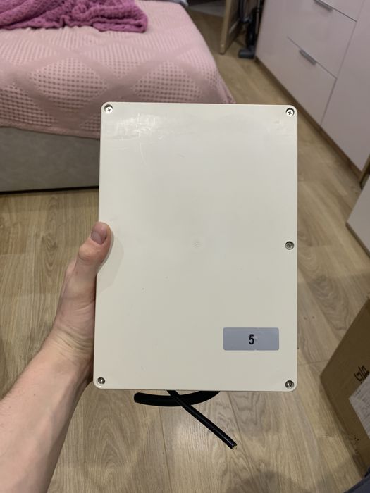 Бокс коробка пластикова 260х180х75 мм