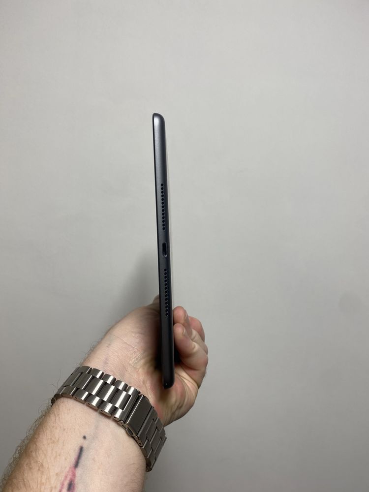 Apple Ipad 10.2 2021 128 Apple pencil в идеальном состоянии