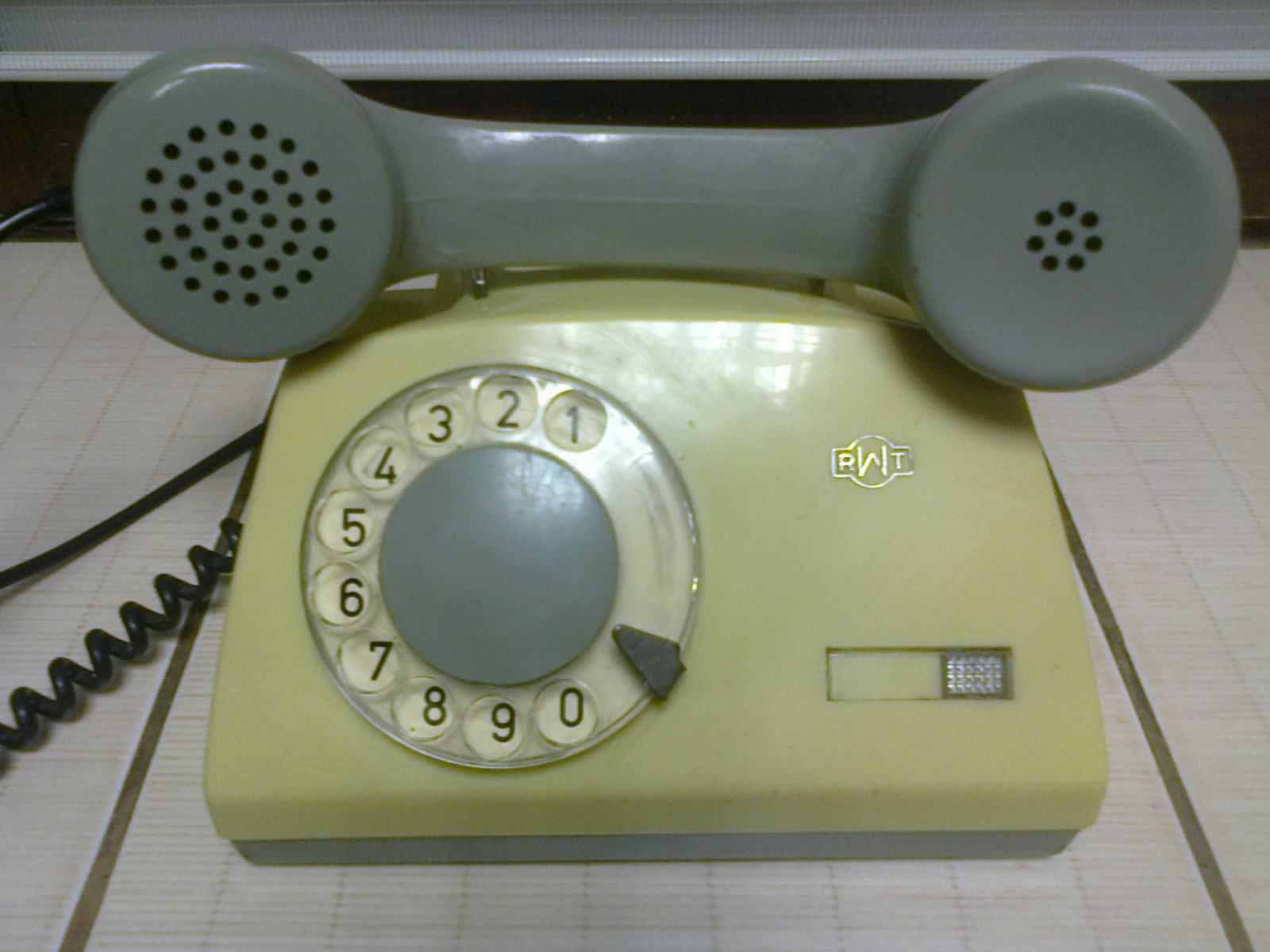 Telefony stacjonarne tarczowe Telkom Telcza 70