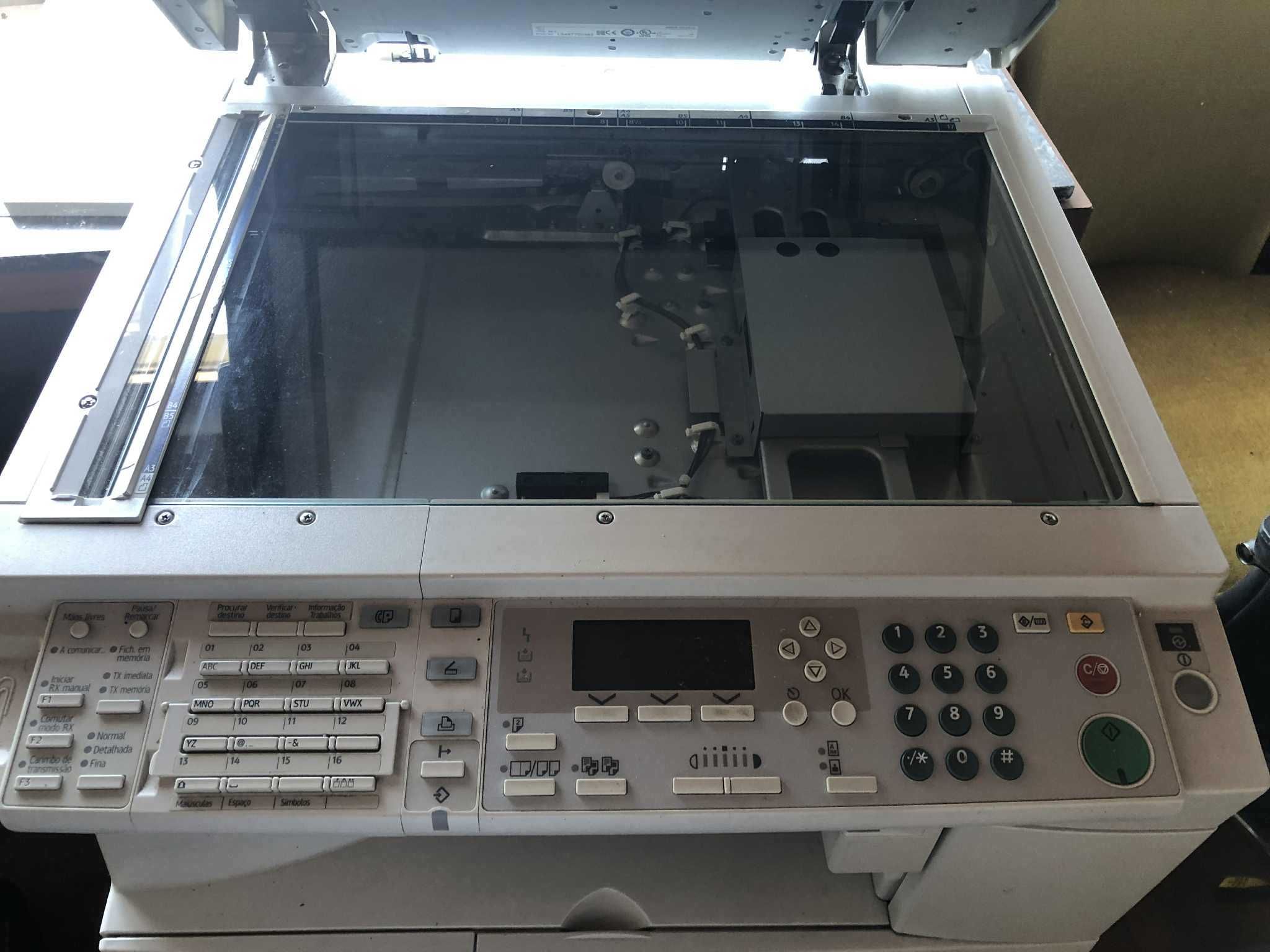 FOTOCOPIADORA E IMPRESSORA DE REDE RICOH AFICIO MP 2000: ÓPTIMO ESTADO