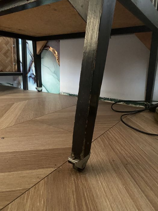 Regał prl z metalowymi bokami