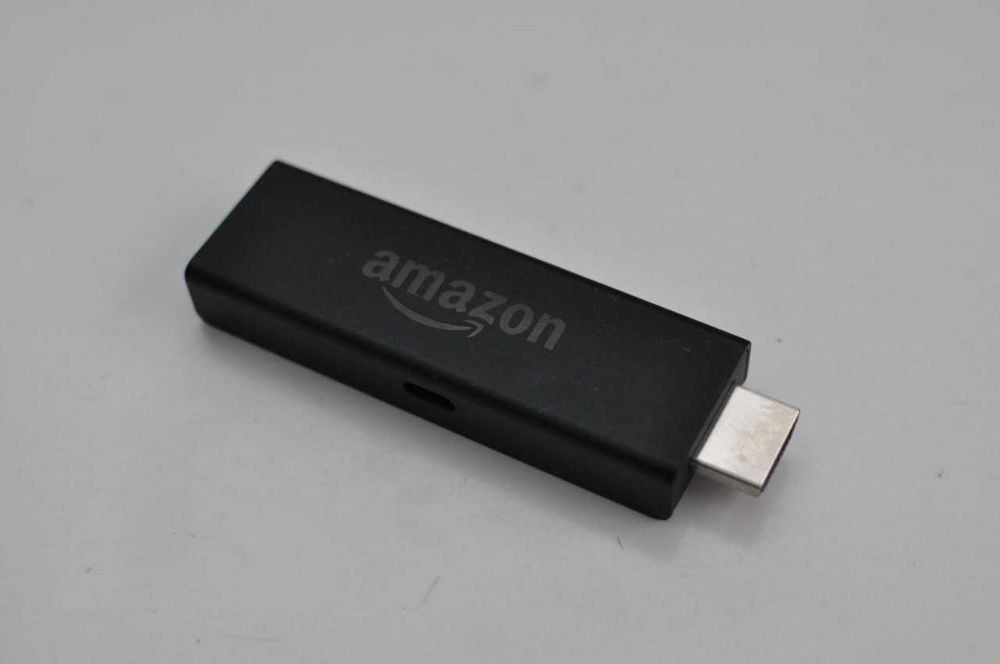Медіаплеєр Amazon Fire TV Stick (W87CUN) тв-приставка