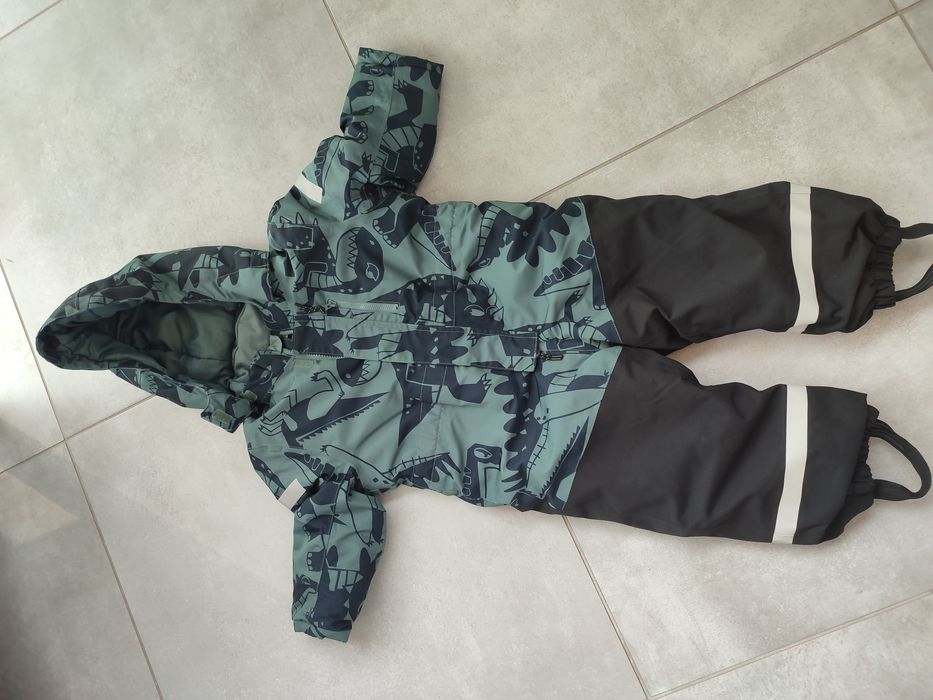 Wodoszczelny, zimowy kombinezon dla chłopca. Stan bardzo dobry. H&M