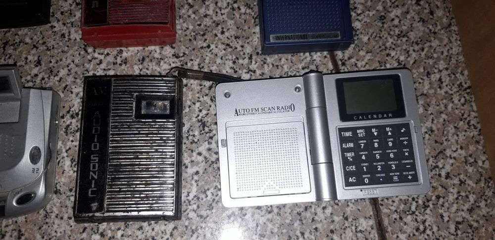 Conjunto de 6 Rádios de Bolso/Outros Antigos