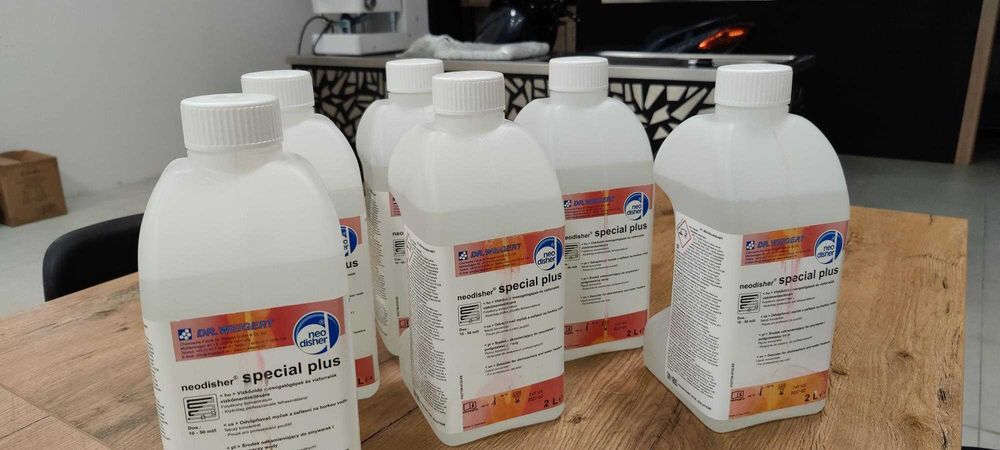 Odkamieniacz do zmywarek gastro Dr. Weigert Neodisher Special Plus 2 l