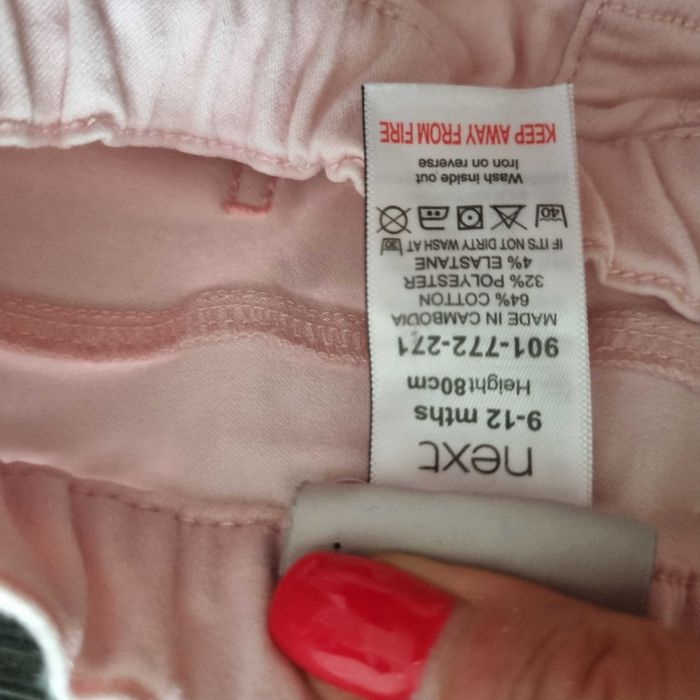 Niemowlęce wiosenne spodenki Next 80cm