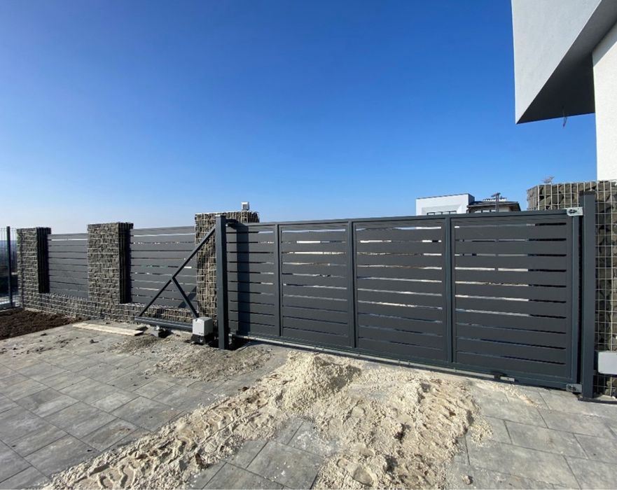 Паркани та огорожі !