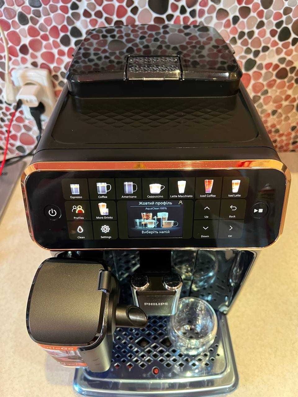 Кавова машина/кавомашинка Philips 5500 series LatteGo