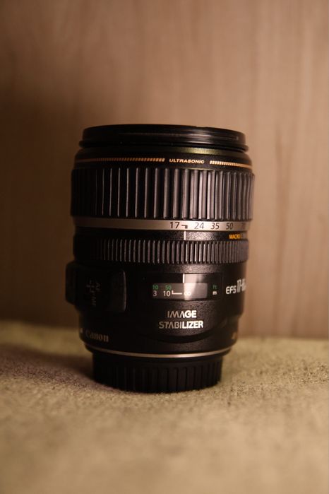 Canon EF-S 17-85mm f/4-5.6 IS USM
