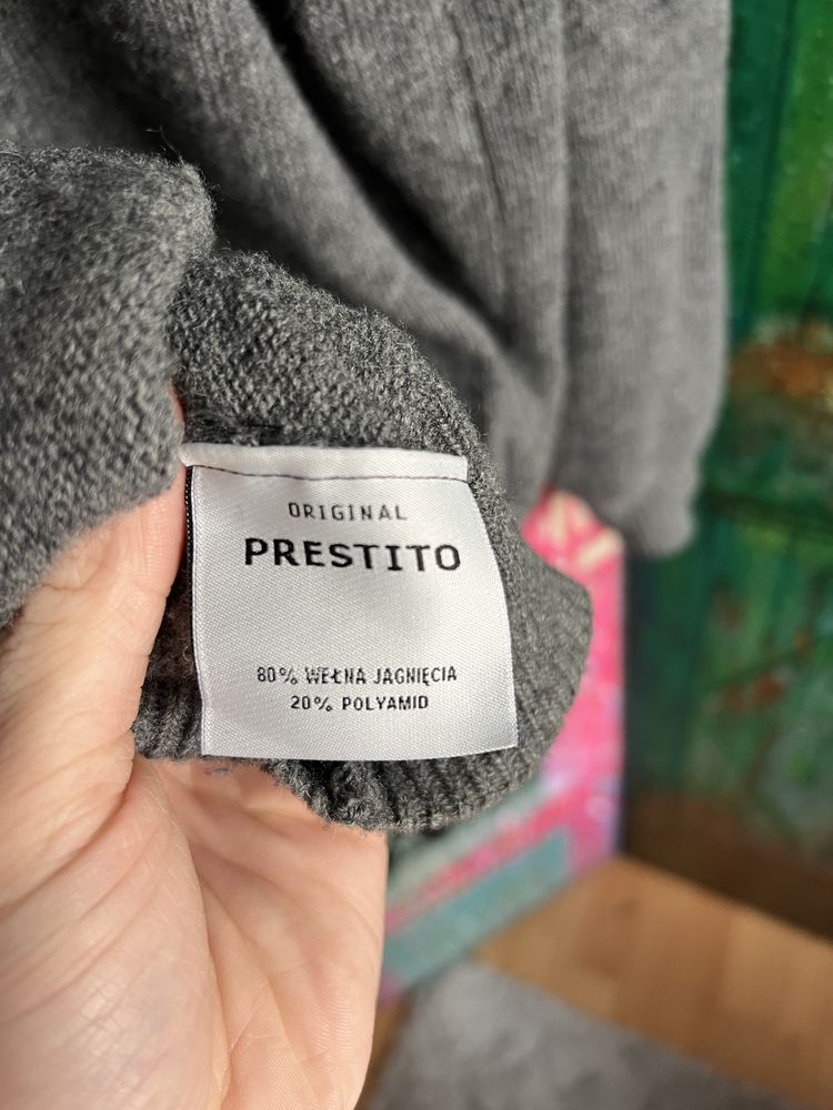 Szary z wełny jagnięcej uniseks sweter z rombami Original Prestito