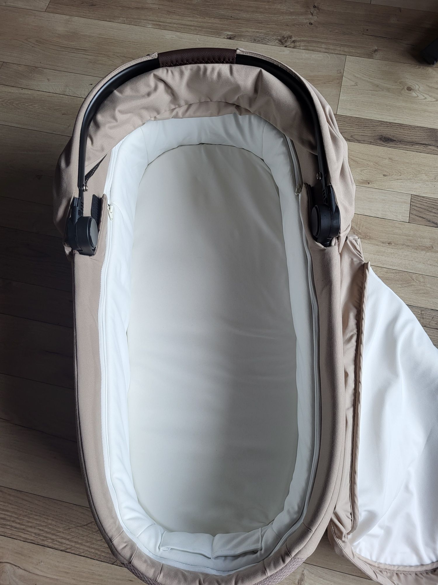 Cybex Cot S Balios Lux gondola 2024