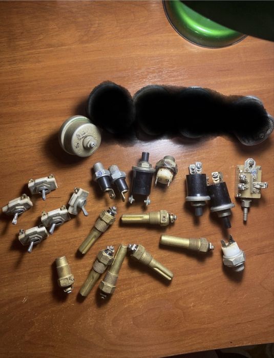 Переключатели,датчики:П20А2,П 305,ВК-322,ВК-418,ТМ101,102,103,ММ9,СССР