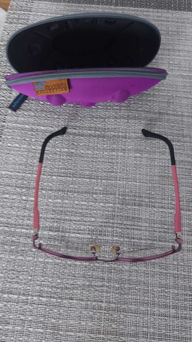 Oprawki dla dziewczynki