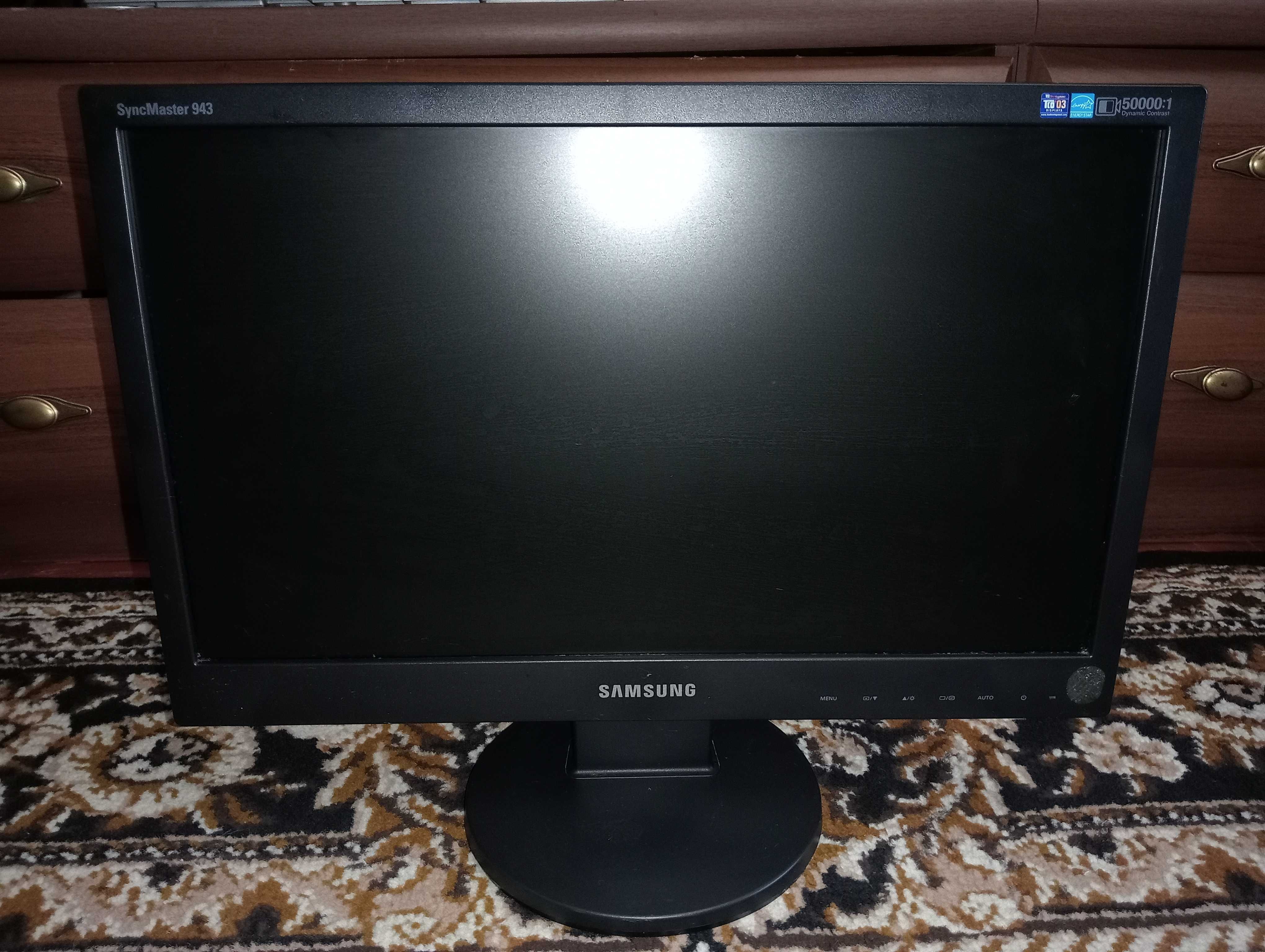 Монітори Samsung та ViewSonic