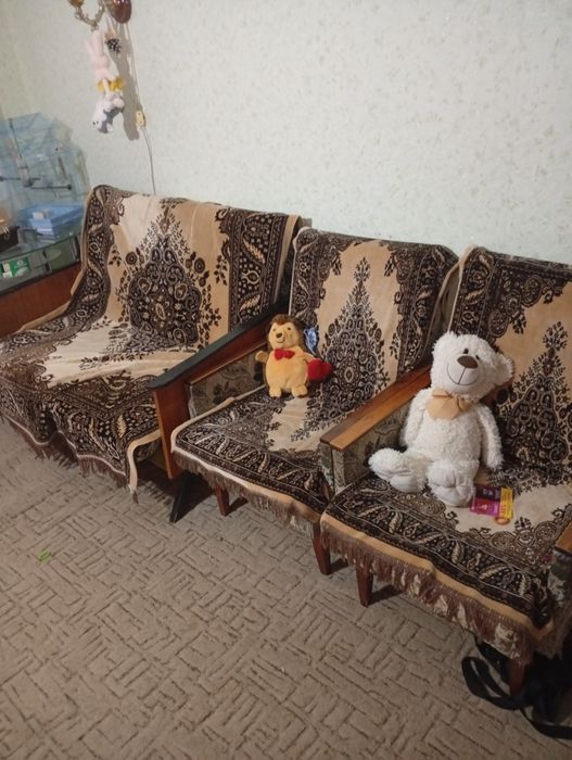 Продам диван  2 крісла в подарок